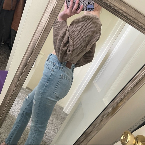 Bundle 3/$15 - Forever 21 Cropped Sweater - Picture 2 of 4